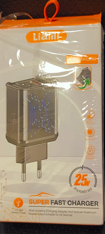 آداپتور لیامی مدل CH-22 توان 25 وات با خروجی USB و Type-C