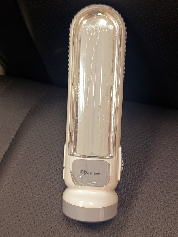 چراغ اضطراری شارژی DP LED LIGHT مدل DP-7102B با باتری لیتیوم 18650 ارتقایافته و محافظ شارژ
