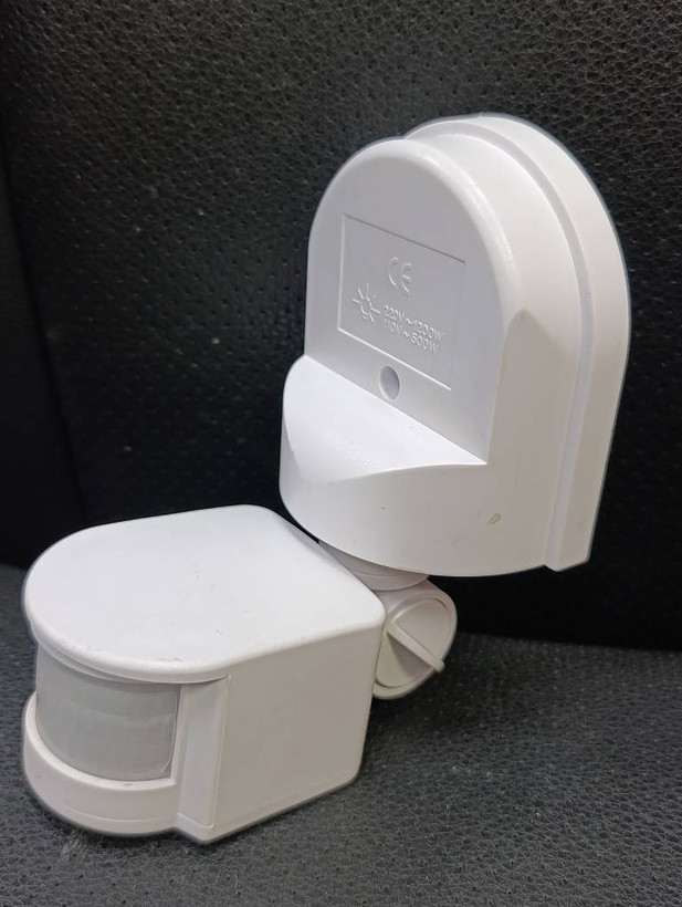 سنسور حرکتی مادون قرمز BOTRIC مدل LX16C زاویه ۱۸۰ درجه