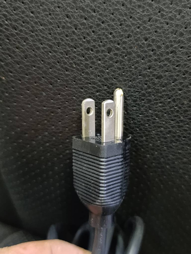 کابل برق ۱۰ آمپر سهشاخه آمریکایی به IEC C13 مناسب کامپیوتر و مانیتور