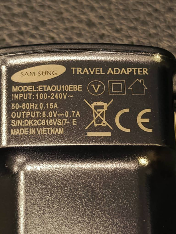 شارژر دیواری سامسونگ مدل ETA0U10EBE با کابل متصل Micro USB و خروجی ۷۰۰ میلیآمپر