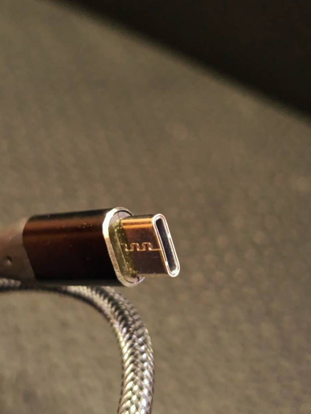 کابل شارژ لیامی USB-A به Type-C با روکش کنفی خاکستری