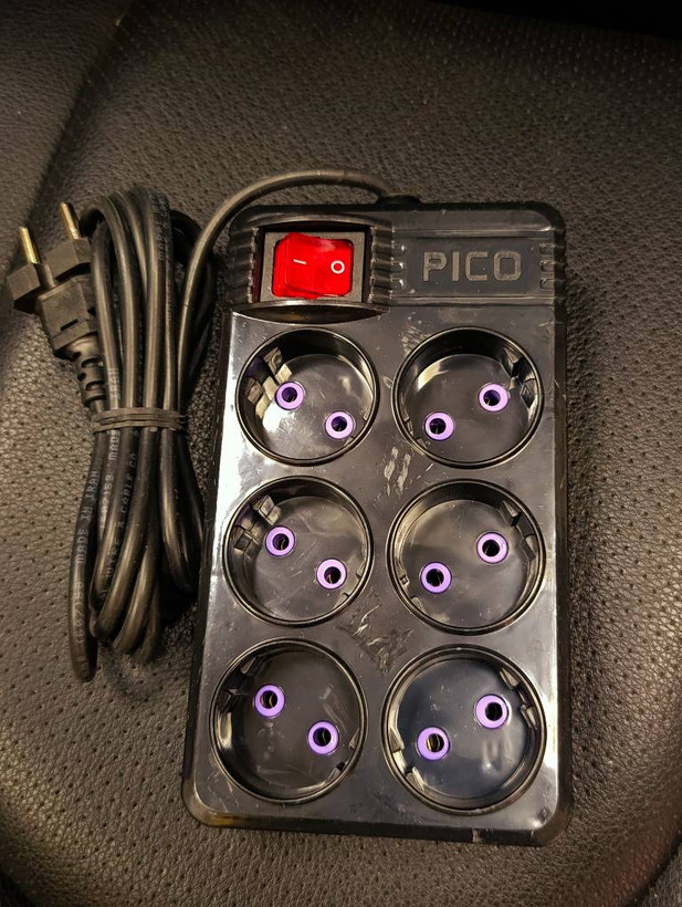 چندراهی برق ۶ خانه پیکو الکتریک PICO با کابل ۳ متری و کلید روشن/خاموش 10A