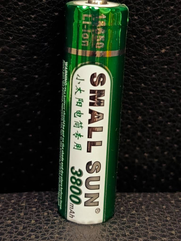باتری لیتیوم یون قابل شارژ Small Sun 18650 ظرفیت اسمی 3800mAh