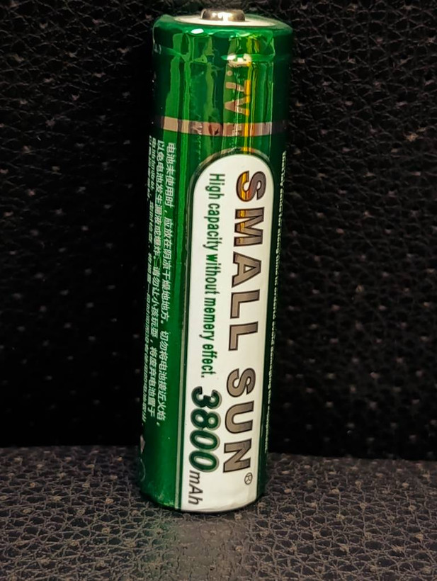 باتری لیتیوم یون قابل شارژ Small Sun 18650 ظرفیت اسمی 3800mAh