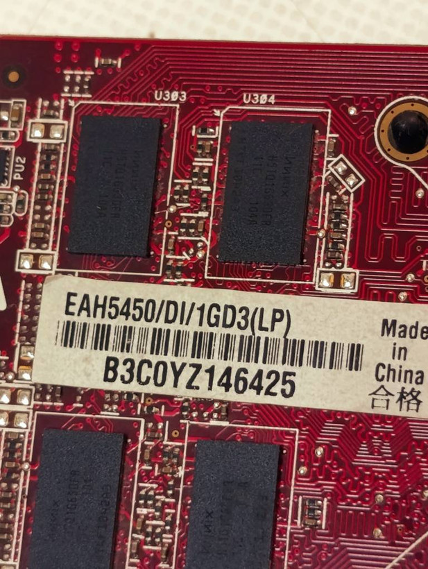 کارت گرافیک ایسوس ASUS EAH5450 Radeon HD 5450 1GB DDR3 در حد نو