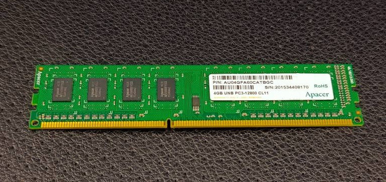 رم دسکتاپ Apacer DDR3 ظرفیت 4GB باس 1600 مدل AU04GFA60CATBGC - استوک